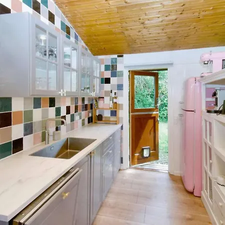 10 Person Summerhouse With Pool *